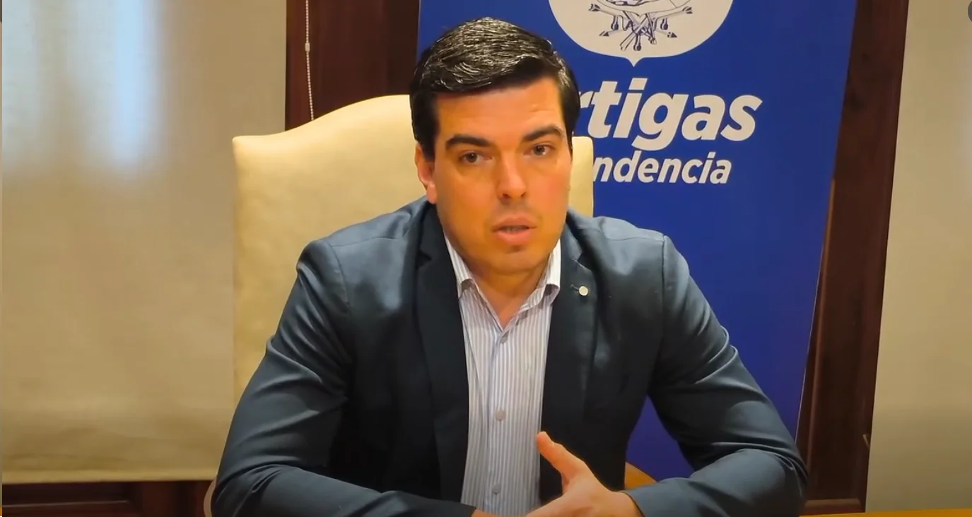 Mayor Emiliano Soravilla during an interview at the Artigas municipal government.